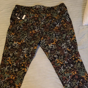 LADIES FLORAL PULL ON STRETCH FLORAL PANTS